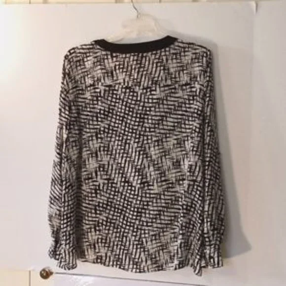 Worthington Women's Long Sleeve Printed Dress Blouse - Size (3X) - Black/White - Picture 2 of 3